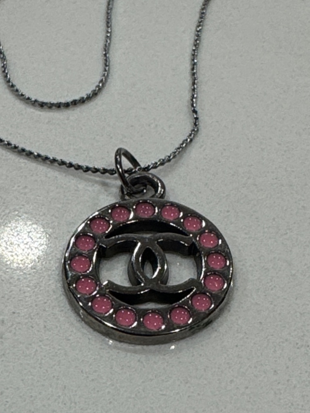 CHANEL Pendant Necklace with Pink Accents - Picture 4 of 5